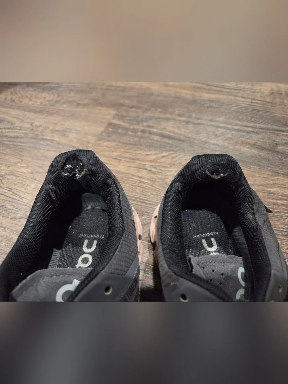 On Running Womens Athletic Sneakers in Black and Gray Size 8.5 Well Loved